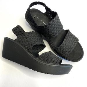 Steve Madden black wedge sandals